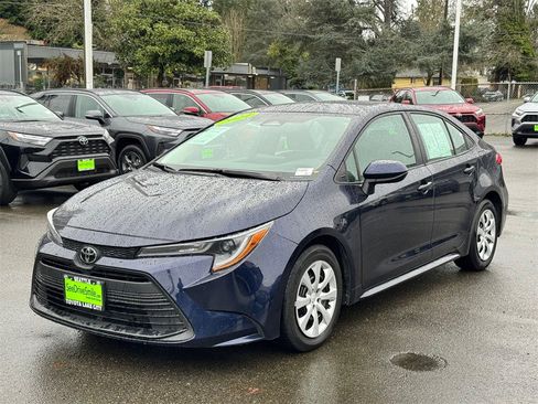 Certified 2024 Toyota Corolla LE image 3