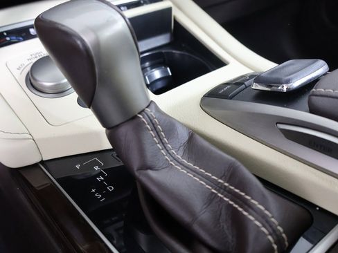 Used 2017 Lexus ES 350 image 3