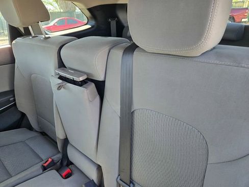 Used 2019 Hyundai Santa Fe XL SE image 10