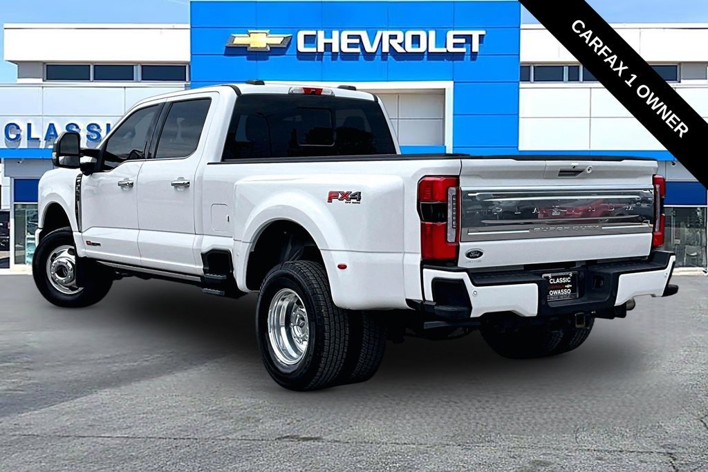 Used 2024 Ford F350 Platinum AWD/4WD image 3