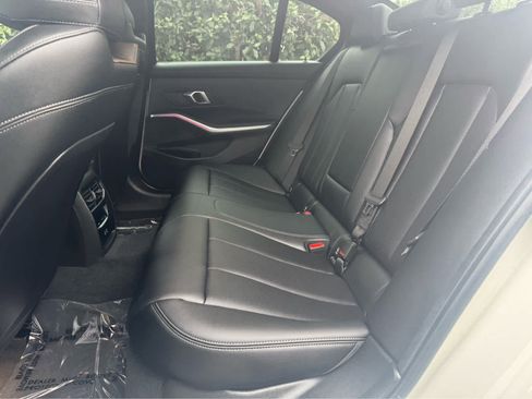Used 2024 BMW 330i Sedan w/ M Sport Package image 19