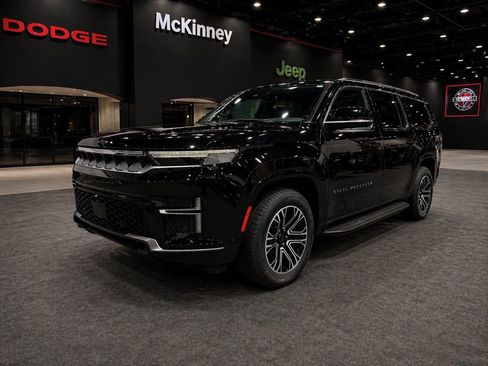New 2026 Jeep Grand Wagoneer L 4WD image 1