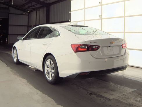 Used 2024 Chevrolet Malibu LT image 9