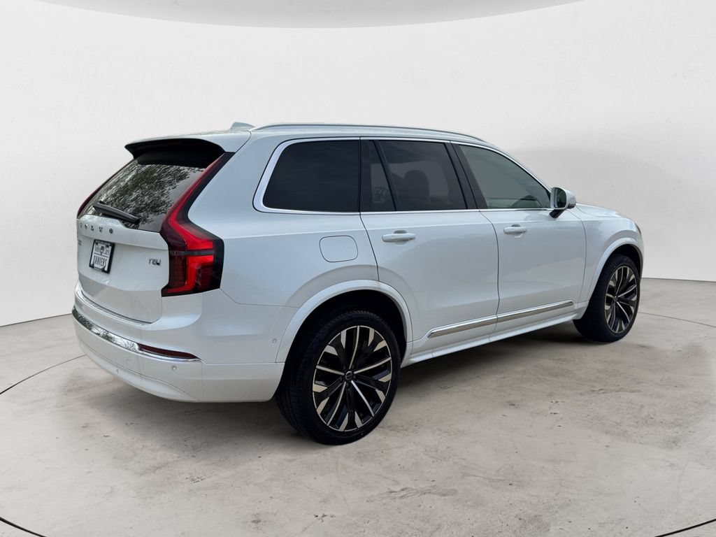 New 2026 Volvo XC90 T8 Plus w/ Protection Package Premier AWD/4WD image 7