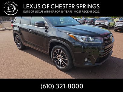 Used 2017 Toyota Highlander SE