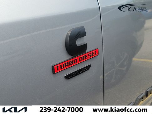 Used 2024 RAM 2500 Laramie w/ Night Edition AWD/4WD image 7