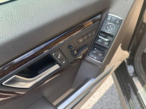 Used 2014 Mercedes-Benz GLK 350 4MATIC image 13