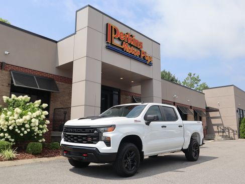 Used 2022 Chevrolet Silverado 1500 Custom Trail Boss AWD/4WD image 34