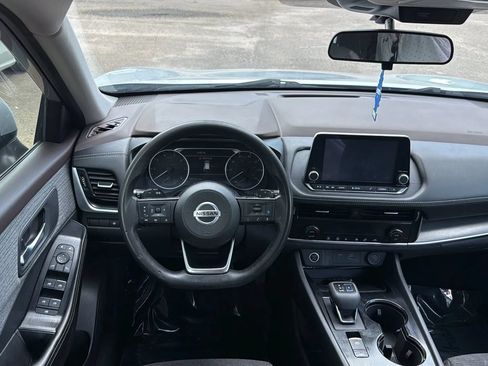 Used 2021 Nissan Rogue SV FWD image 25