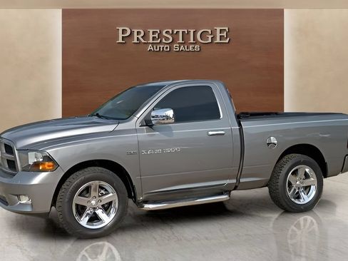 Used 2012 RAM 1500 Express RWD image 27