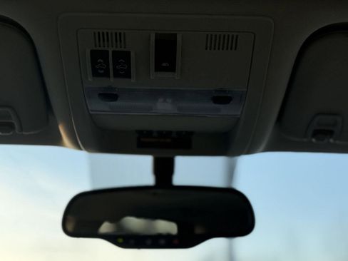 Used 2013 GMC Sierra 1500 SLT w/ SLT Convenience Package image 21