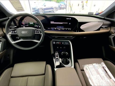 New 2025 Audi Q5 Premium Plus image 6