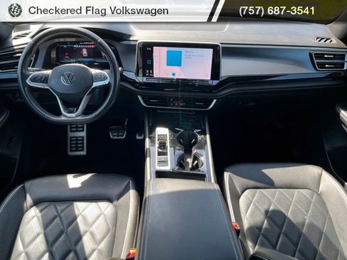 Used 2024 Volkswagen Atlas Cross Sport SEL Premium R-Line w/ Adventure Package AWD/4WD image 31