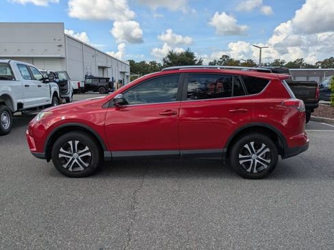 Used 2016 Toyota RAV4 LE FWD image 6