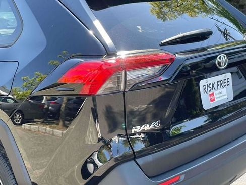 Used 2020 Toyota RAV4 XLE w/ All Weather Liner Package AWD/4WD image 12
