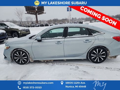 Used 2023 Honda Civic EX image 4