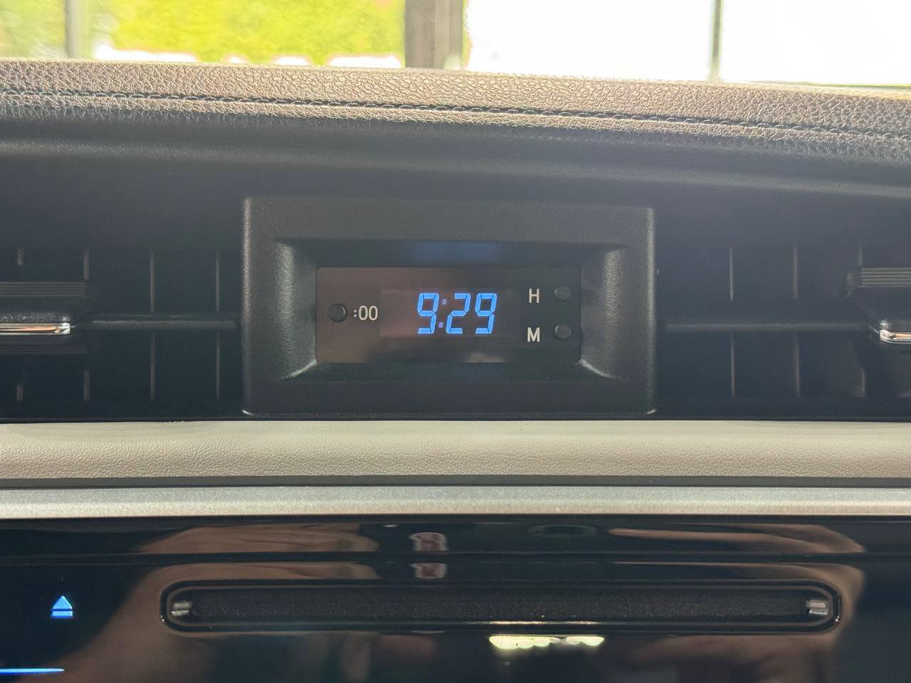 Used 2019 Toyota Corolla LE FWD image 25