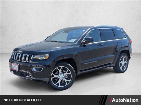 Used 2018 Jeep Grand Cherokee Limited AWD/4WD image 1