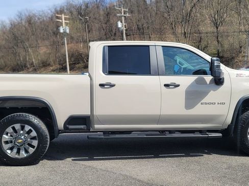 New 2026 Chevrolet Silverado 2500 Custom w/ Custom Value Package AWD/4WD image 7
