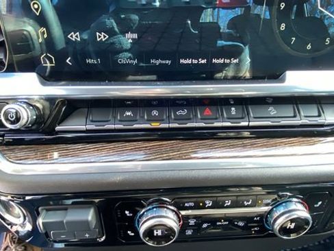 Used 2024 GMC Sierra 1500 Elevation w/ X31 Off-Road Package image 28