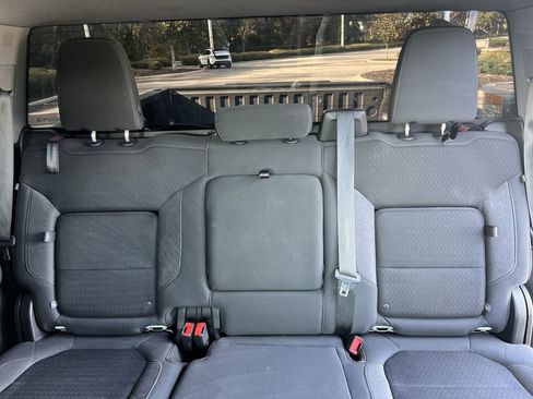 Used 2021 GMC Sierra 1500 Elevation image 25