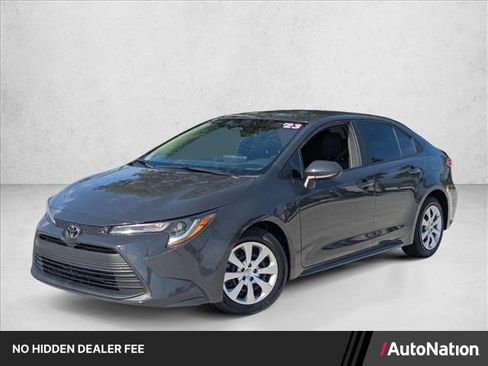 Certified 2023 Toyota Corolla LE FWD image 1