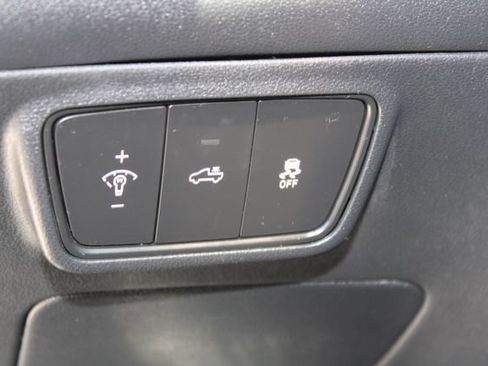Used 2023 Hyundai Santa Cruz Night AWD/4WD image 13