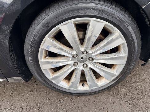 Used 2013 Lincoln MKS AWD image 12