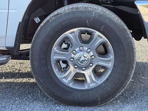 New 2026 RAM 2500 Big Horn AWD/4WD image 11
