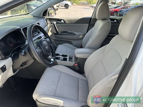Used 2017 Kia Sportage LX FWD image 17