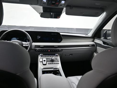 Used 2024 Hyundai Palisade SEL w/ Premium Package FWD image 13