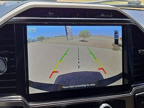 Used 2022 Ford F250 Lariat w/ Lariat Value Package RWD image 26