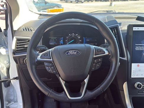 Used 2023 Ford Edge SEL AWD/4WD image 5
