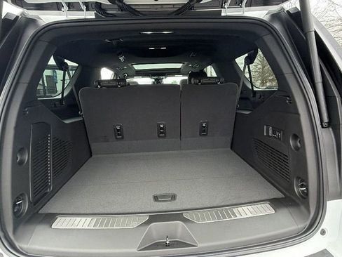 New 2026 Chevrolet Suburban Z71 w/ Comfort Package image 10