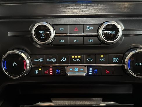 Certified 2025 Ford F250 Lariat w/ Lariat Ultimate Package image 23