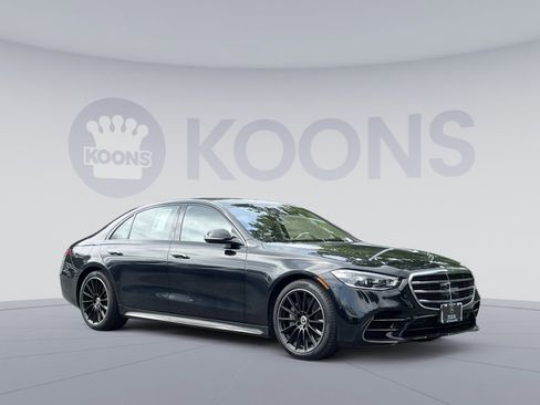 Used 2023 Mercedes-Benz S 580 4MATIC Sedan image 2