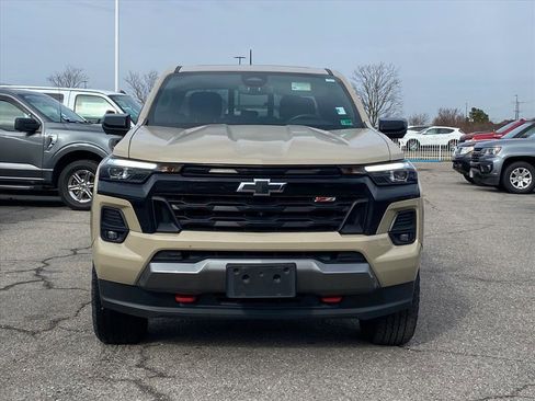 Used 2023 Chevrolet Colorado Z71 w/ Z71 Convenience Package 2 image 8