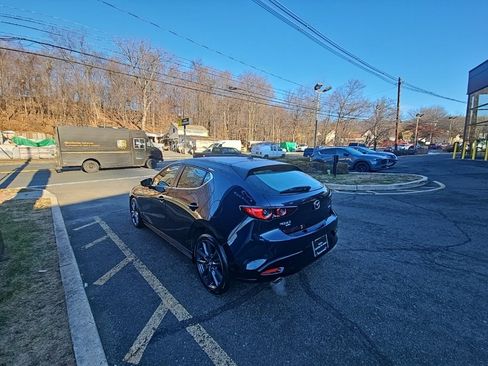 Used 2020 MAZDA MAZDA3 AWD Hatchback w/ Preferred Pkg image 5