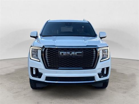 Used 2023 GMC Yukon Denali Ultimate image 2