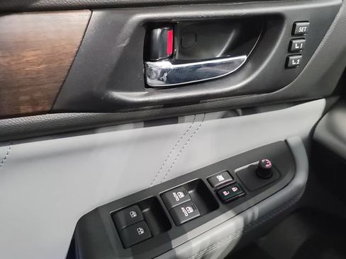 Used 2019 Subaru Outback 2.5i Limited w/ Popular Package #2 AWD/4WD image 17