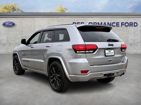 Used 2021 Jeep Grand Cherokee Laredo X image 10