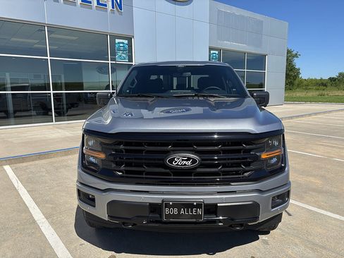 Used 2025 Ford F150 XLT w/ Equipment Group 302A MID AWD/4WD image 9