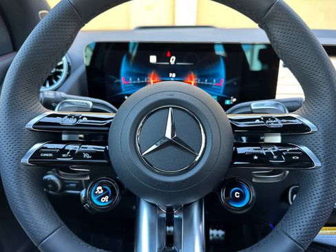 New 2026 Mercedes-Benz GLA 35 AMG 4MATIC image 23