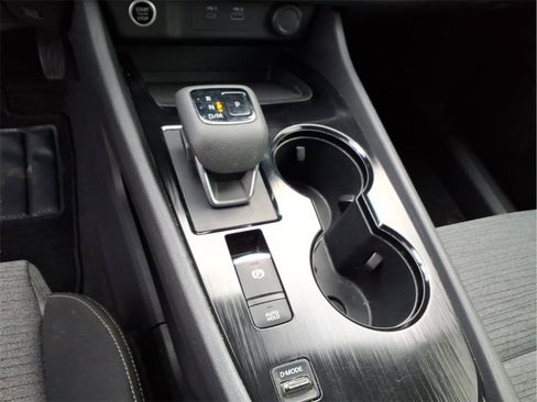 Used 2023 Nissan Rogue SV image 25