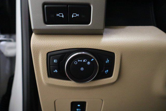 Used 2019 Ford F250 Lariat w/ Lariat Value Package AWD/4WD image 36