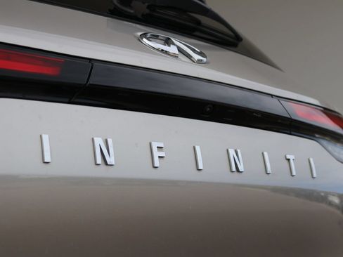 Certified 2023 INFINITI QX60 Luxe w/ Cargo Package AWD/4WD image 38