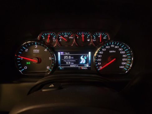 Used 2017 GMC Yukon SLT AWD/4WD image 23