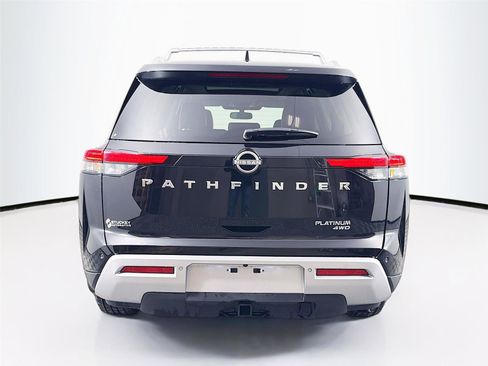 Used 2022 Nissan Pathfinder Platinum w/ Cargo Package image 6