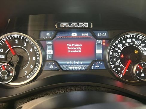 Used 2022 RAM 2500 Big Horn w/ Night Edition image 24