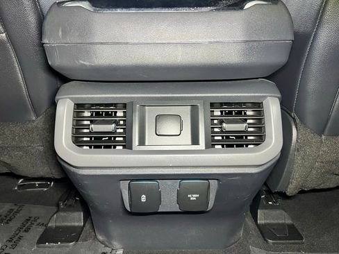 Used 2023 Ford F150 Lariat w/ Trailer Tow Package image 12